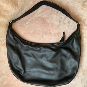 Madewell Leather The Piazza Small Slouch Shoulder Bag